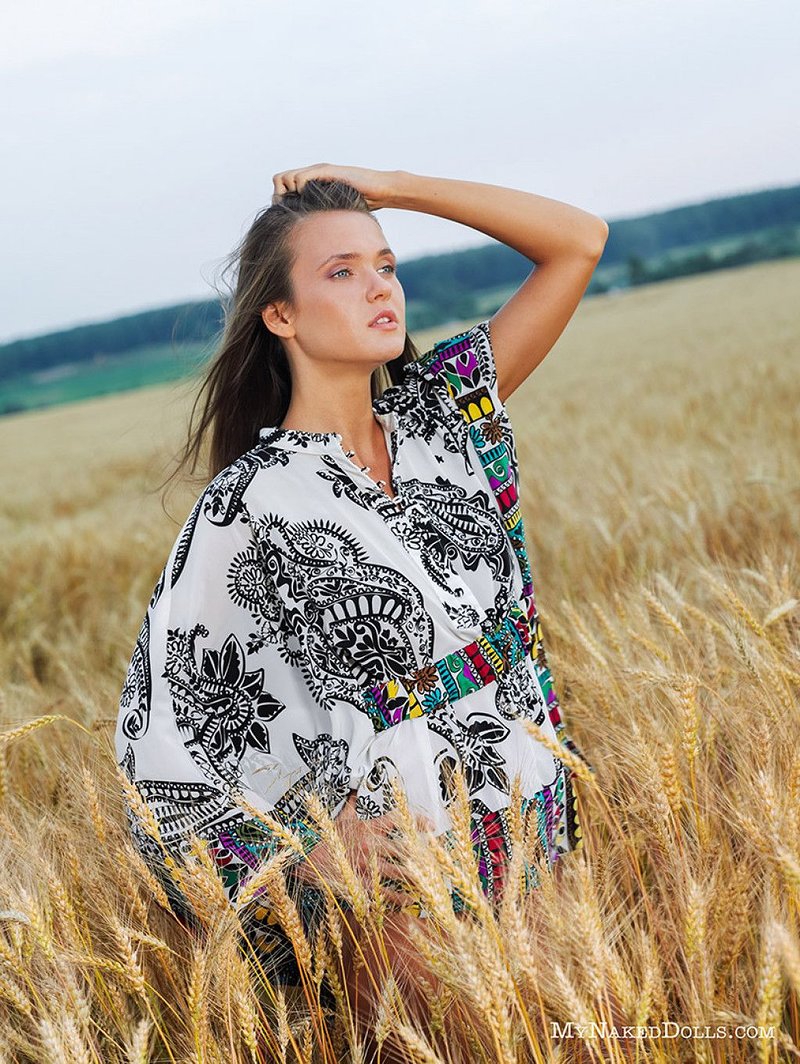 Маринка, 18 лет, 1 размер груди